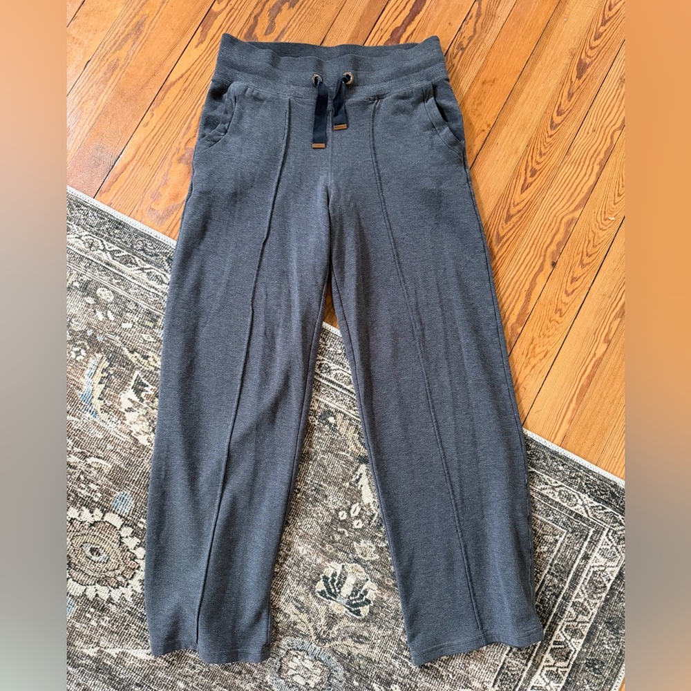 Athleta Gray Cropped Lounge Sweatpants Women’s Small Drawstring